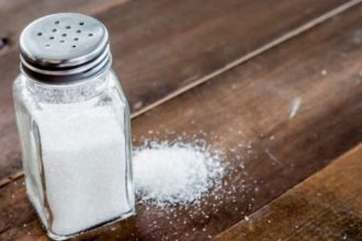 تناول الأطعمة المالحة
