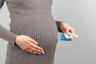 الأدوية والمرأة الحامل