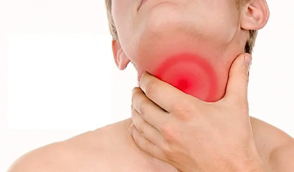 التهاب اللوزتين: ما هي مضاعفاته؟ وكيف يمكن علاجه في المنزل؟ - منصة شفاء