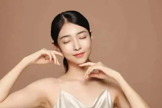 العناية بالبشرة