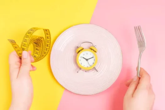 أضرار الصيام المتقطع للنساء